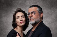 Consulte o “Em Cartaz” e vá ao Teatro